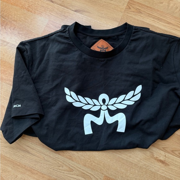 MCM T-Shirt - Picture 2 of 5